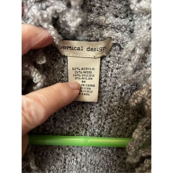 Vertical design size M boho festival fringe open cardigan. - Picture 4 of 6